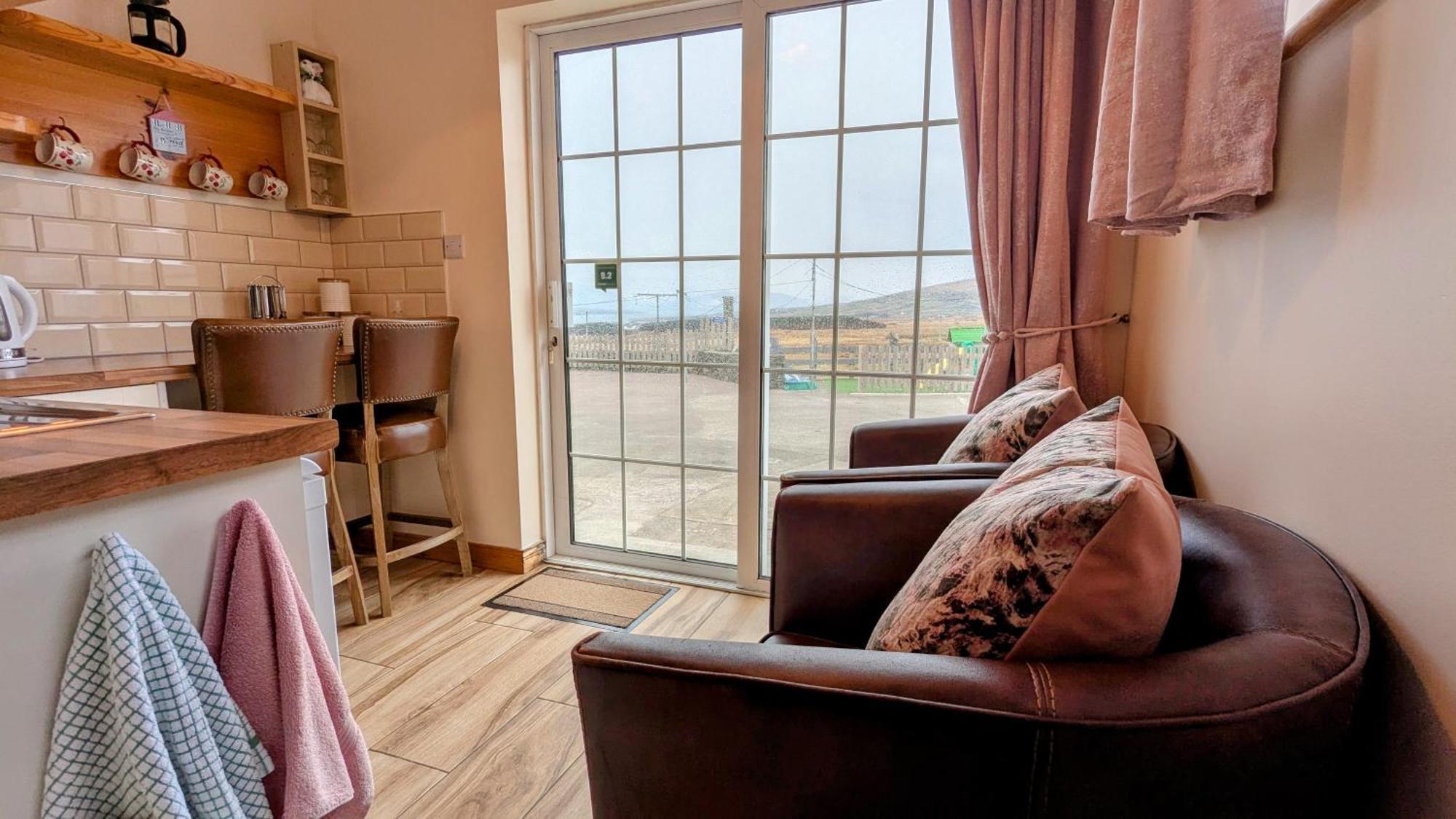 Skellig View Bluebell Rose & The Kerry Cliffs Apartment Portmagee Exterior foto